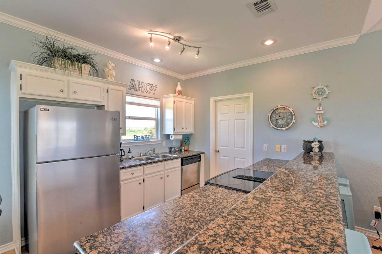 Bright Crystal Beach House, Walk To Coast! Βίλα Bolivar Peninsula Εξωτερικό φωτογραφία