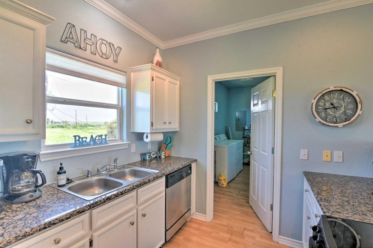 Bright Crystal Beach House, Walk To Coast! Βίλα Bolivar Peninsula Εξωτερικό φωτογραφία
